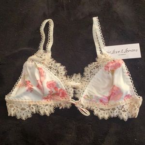 Victoria’s Secrets Bra top. Pink and white size M